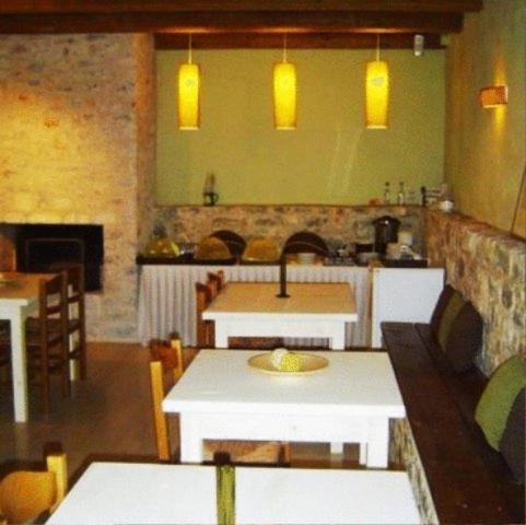 Vlyhada Guesthouse Pírgos Dhiroú Eksteriør bilde